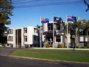 Гостиница Parklane Motor Inn Takapuna Beach  Оклэнд